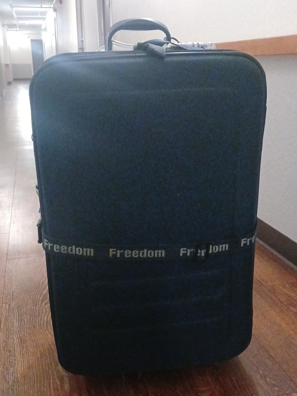 Freedom Dark Blue Hardside Luggage Suitcase
